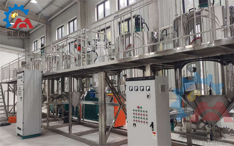 葵花籽油<a href=http://m.socialmediak.com/jinglian/ target=_blank class=infotextkey>精煉油設備</a>